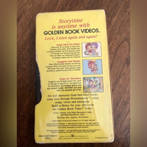 Vintage 1985 HUGGA BUNCH Golden Book Video 3 Stories Hugs Heart Hallmark VHS - Picture 2 of 4